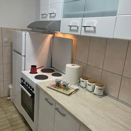 Konstantin Apartamento *